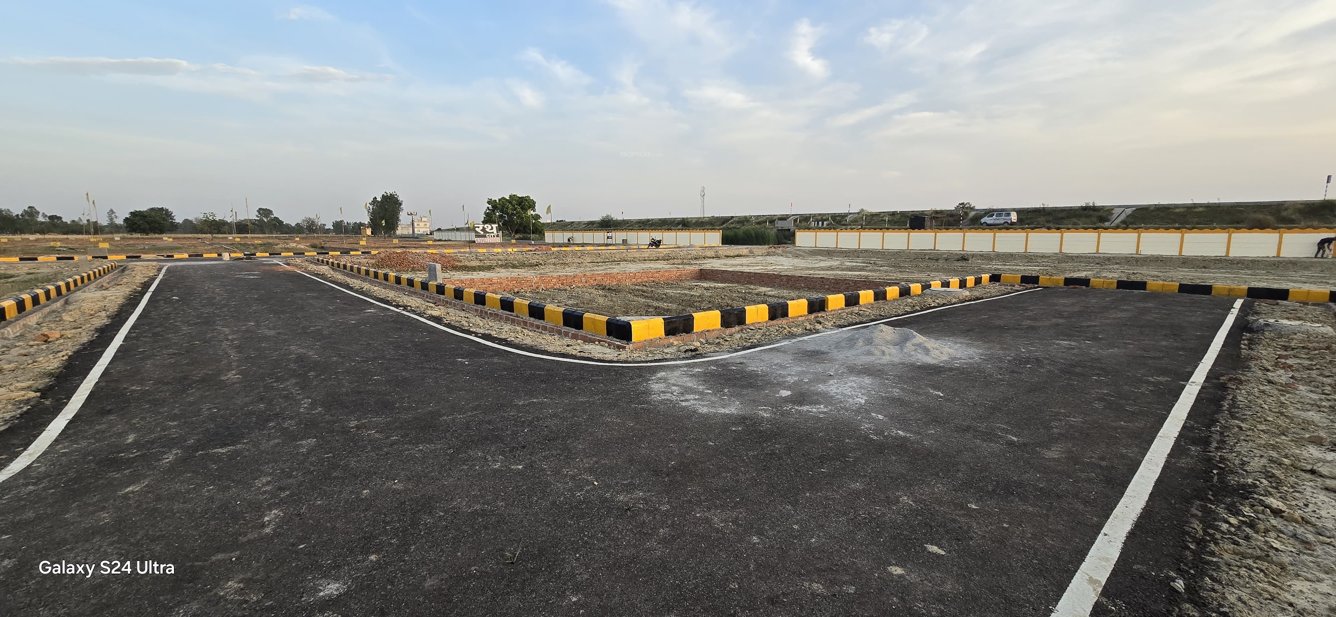  green park city Plot