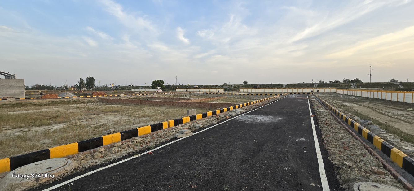  green park city Plot