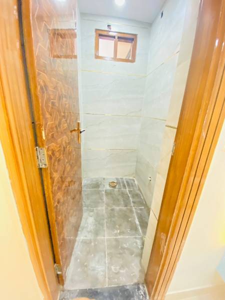 Bathroom budget-homes Bathroom