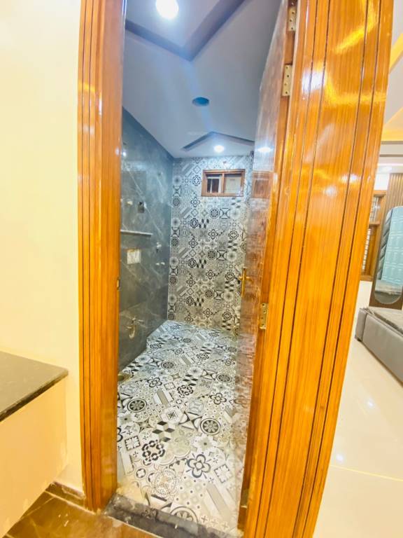  budget homes Bathroom