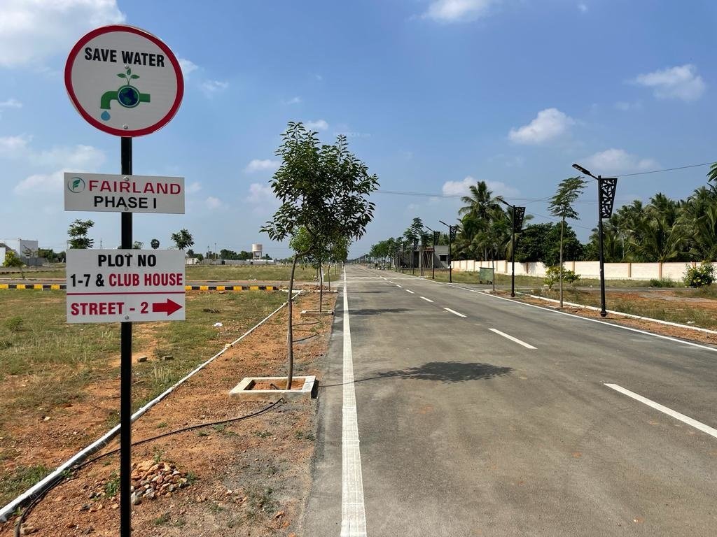  fairland phase v Plot