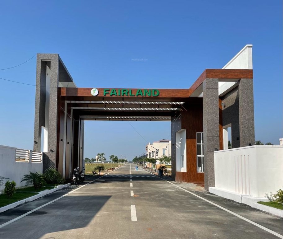  fairland phase v Plot