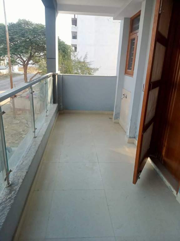  luxury floor Balcony