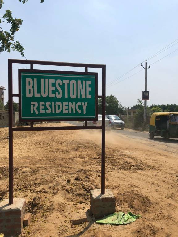 bluestone city Plot
