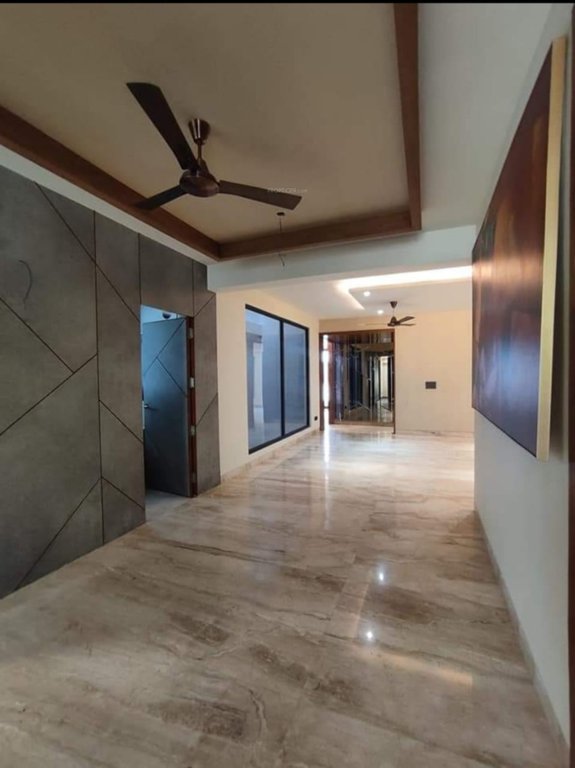  luxury builder floors 1 Lobby