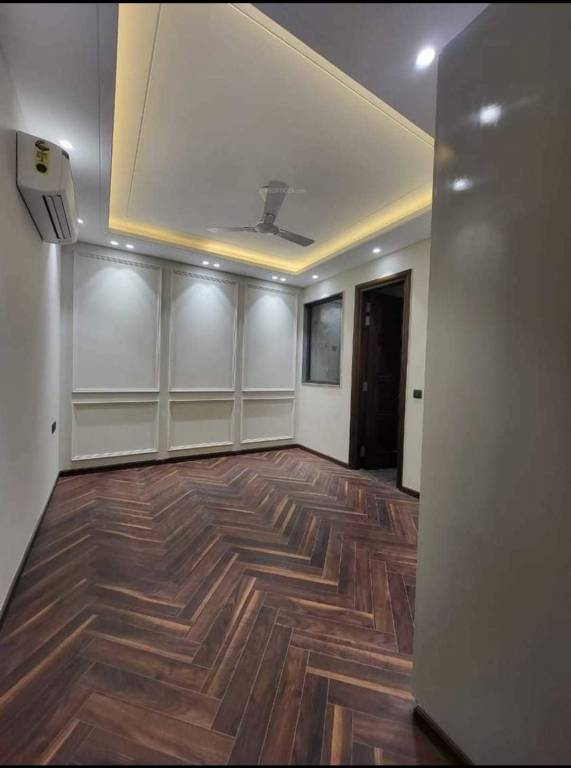  luxury builder floors 5 Bedroom