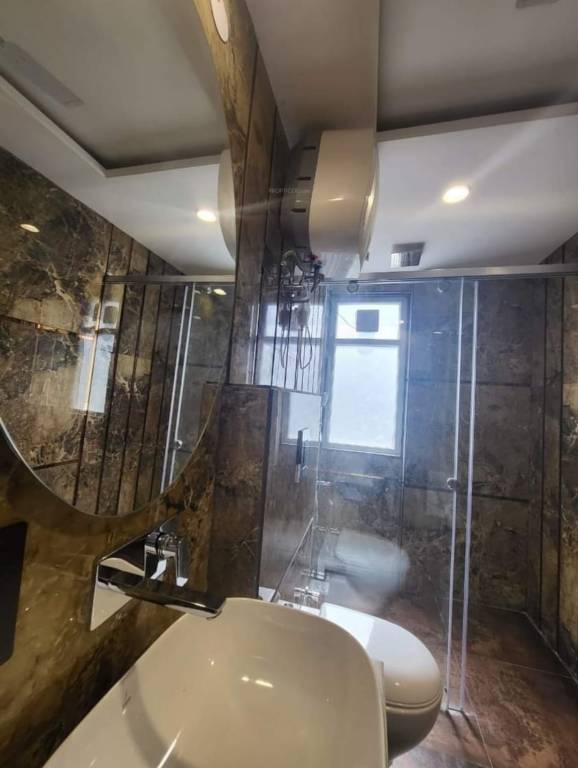  luxury builder floors 8 Bathroom