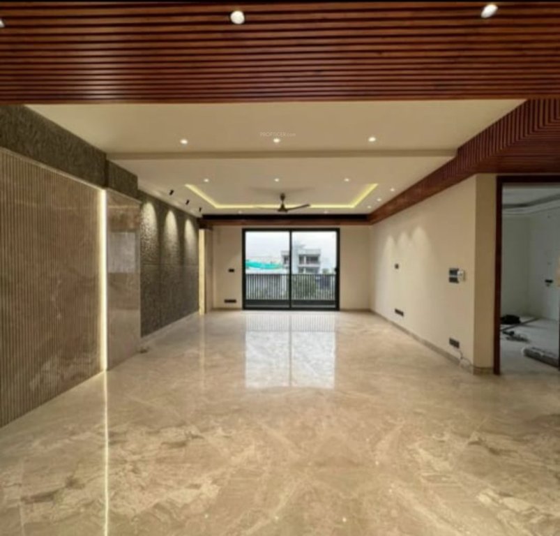  estate 8 Living Area