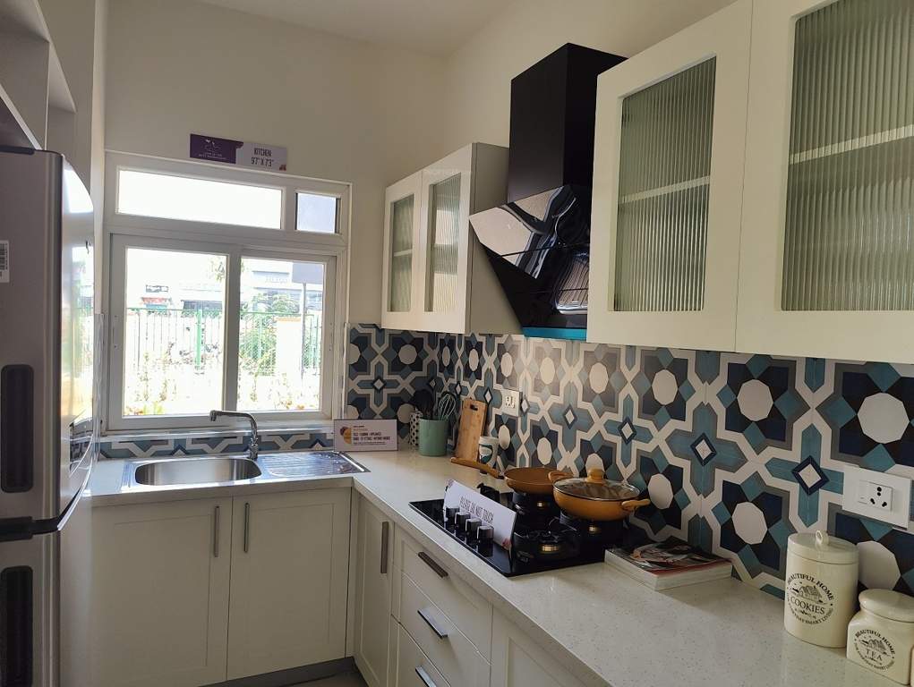  cielo at brigade valencia Kitchen