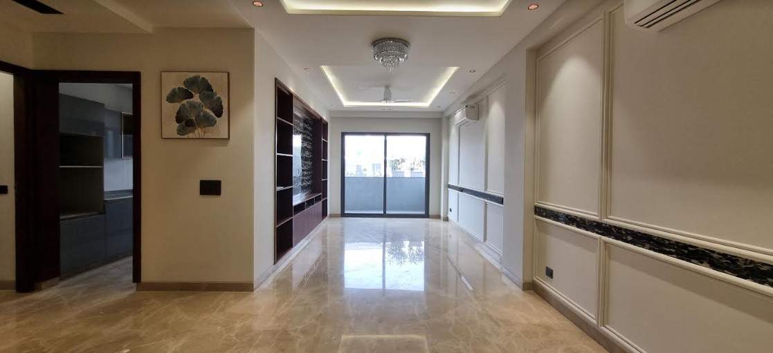  homes ultra luxury floor Living Area