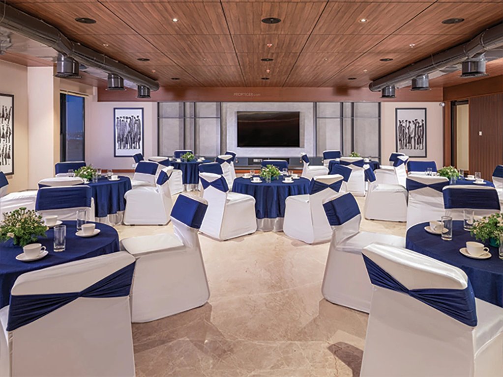  parkhouse mews Party Hall