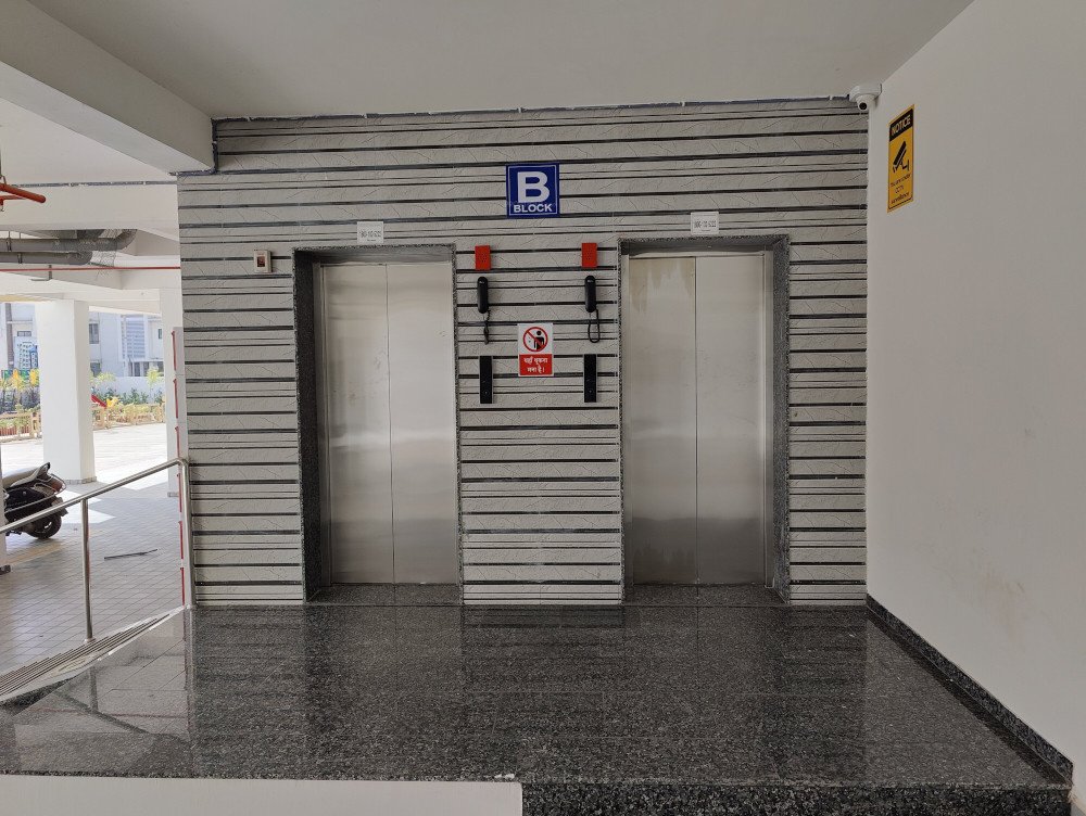  tulsi heights Lift(s)