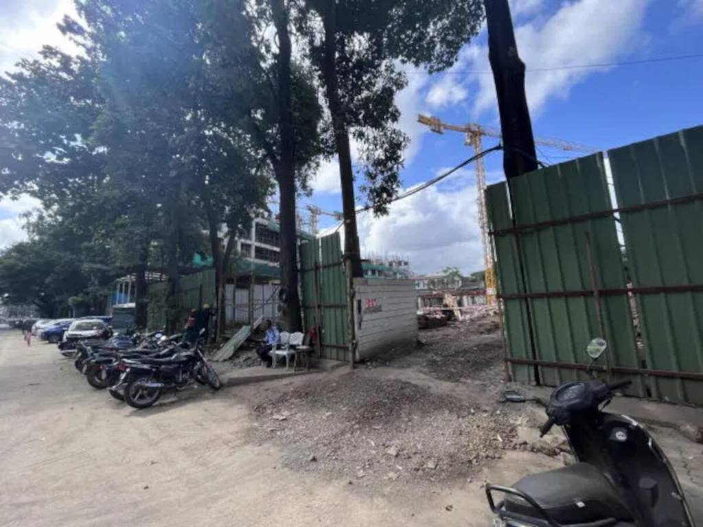  mahindra nestalgia Tower 1 Construction Status Aug 23