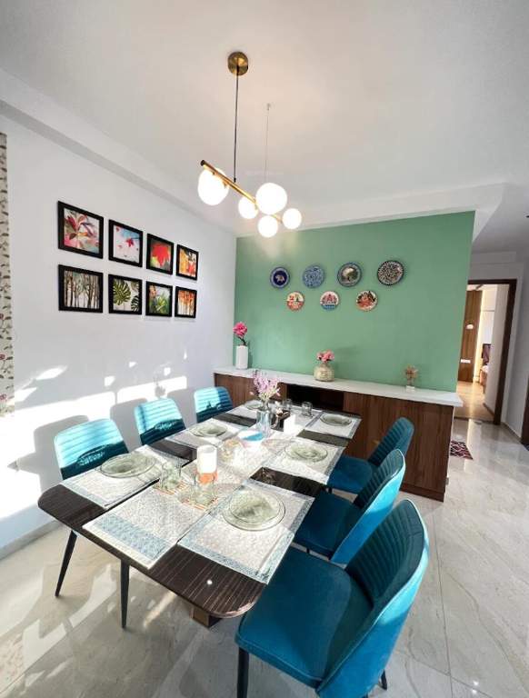  park east Dining Area