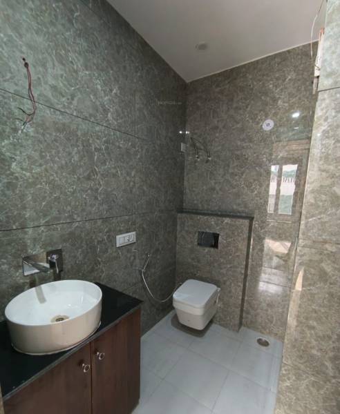  luxury-builderfloor-sector-43 Bathroom