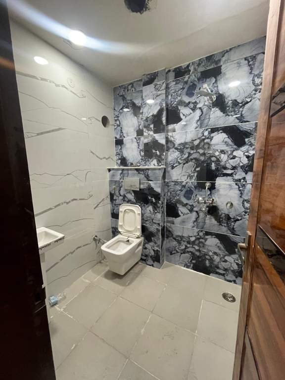 metro view floors Bathroom