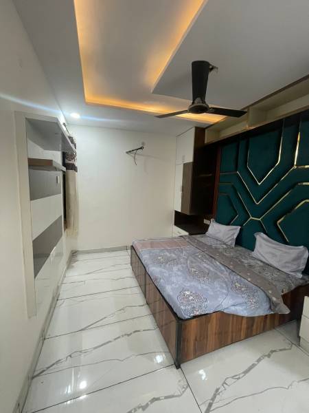 Bedroom metro-view-floors Bedroom