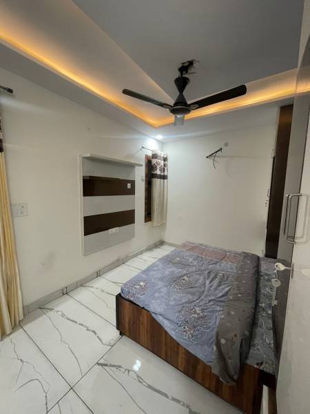 Bedroom metro-view-floors Bedroom