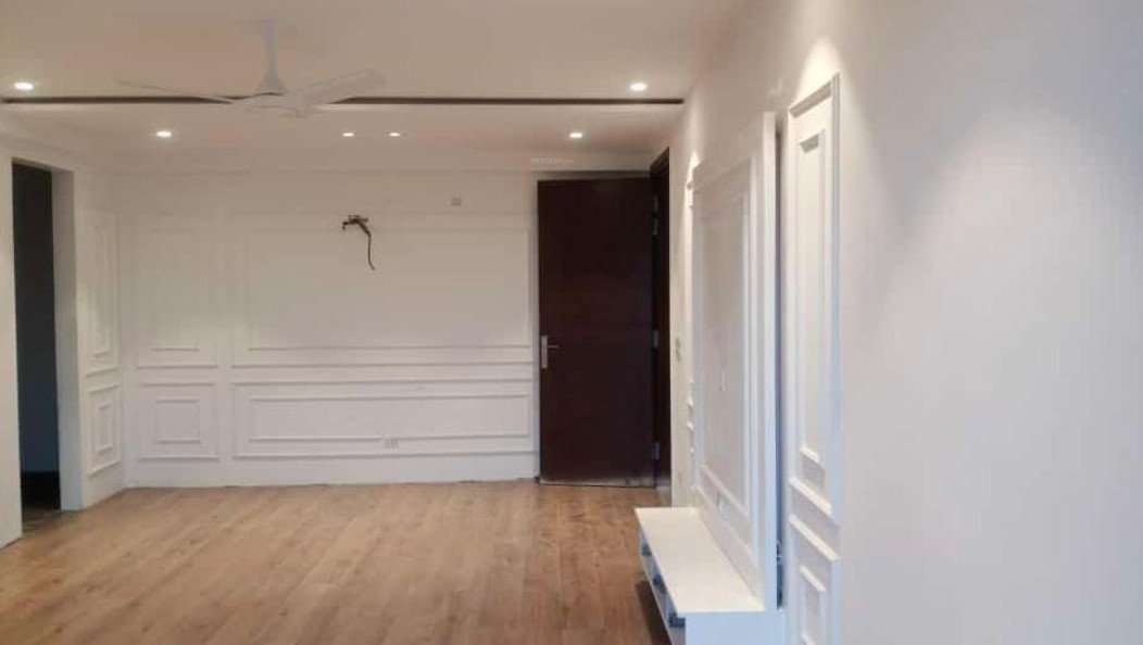  marbella floors 66 Living Area