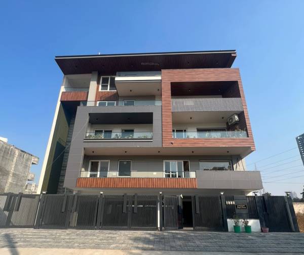  luxury-builder-floor-sector-56-part-2 Elevation