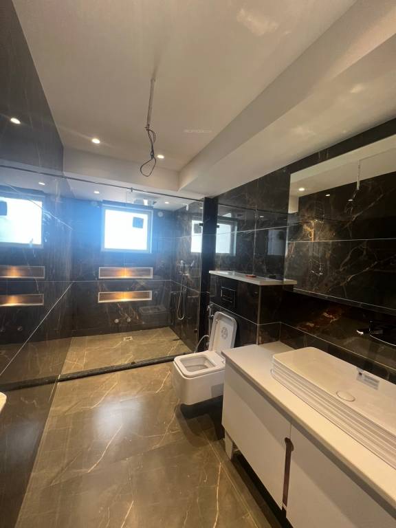  luxury builder floor sector 56 part 2 Bathroom