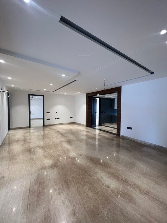  luxury builder floor sector 56 part 2 Living Area