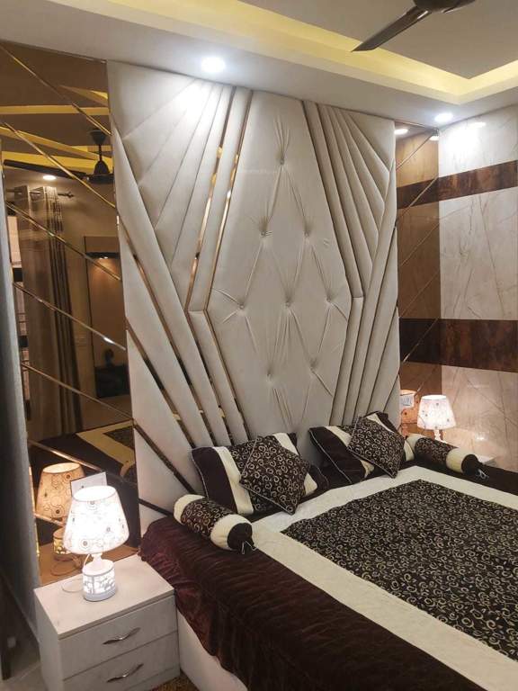 shantiniketan by aggarwal associates and builders Bedroom