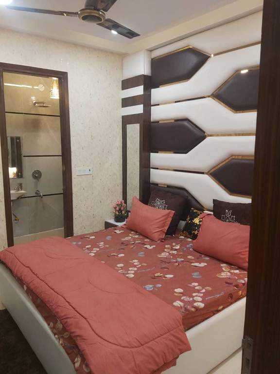 shantiniketan by aggarwal associates and builders Bedroom