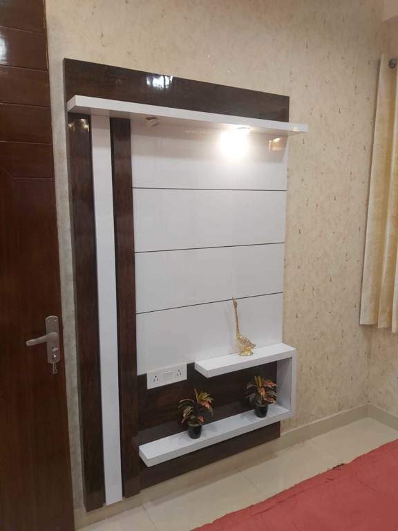 shantiniketan by aggarwal associates and builders Living Area