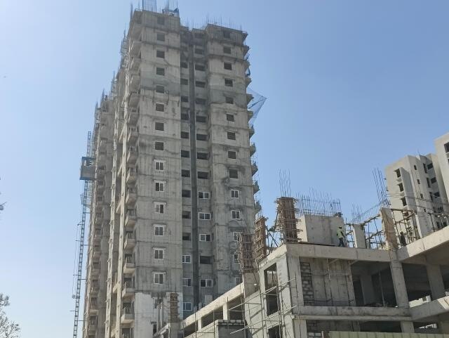 Ajmera Lakeside Paradise