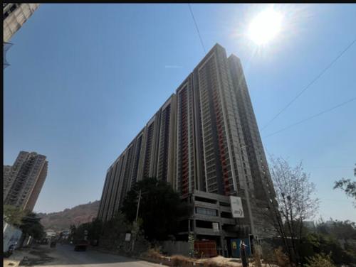  earth-1-by-vtp-luxe-phase-2 Construction Status March-25