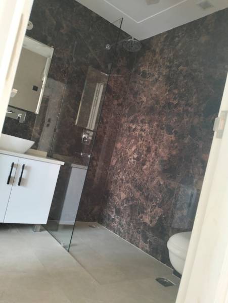  ultra-luxury-floors Bathroom