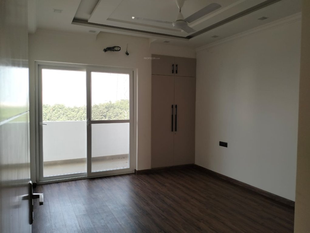 ultra luxury floors Bedroom