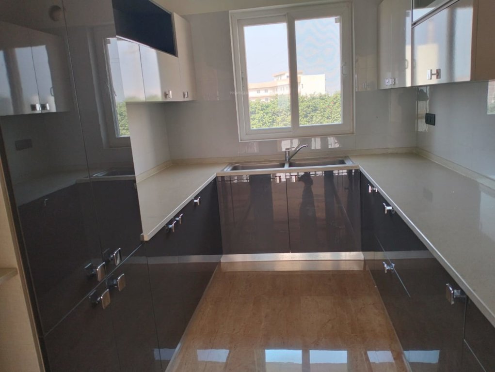 ultra luxury floors Kitchen