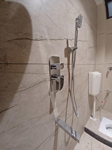  the-park-royal-villa Bathroom