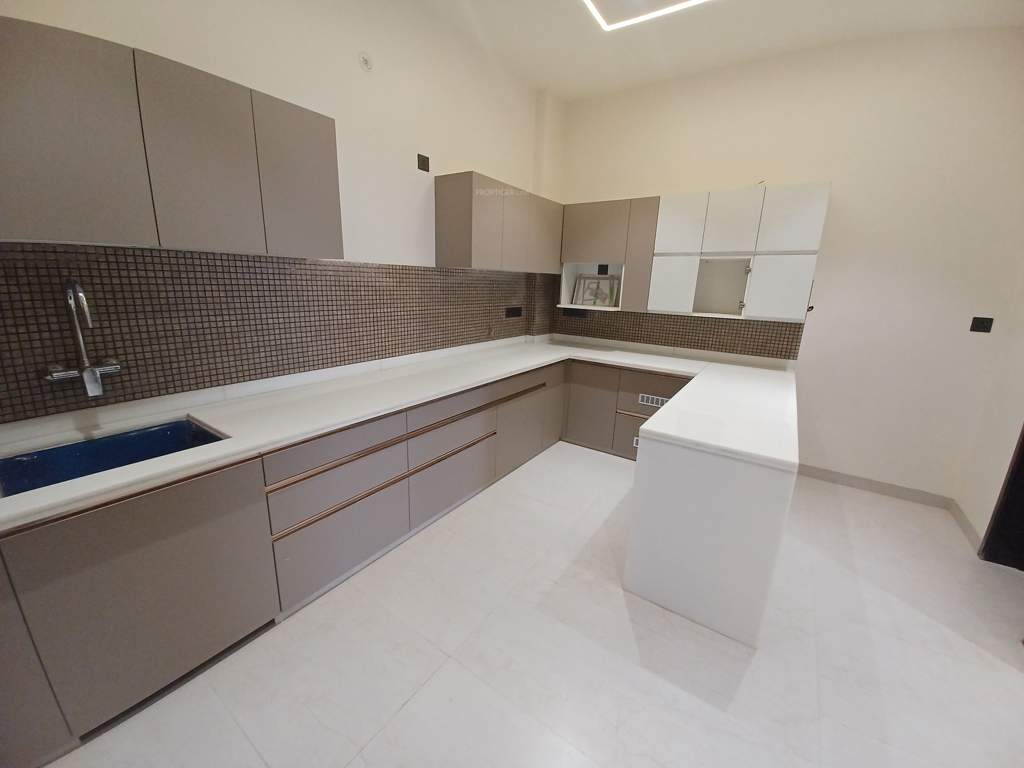  the park royal villa Bedroom