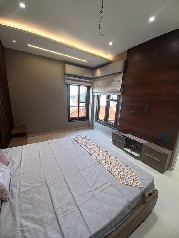  the park royal villa Bedroom