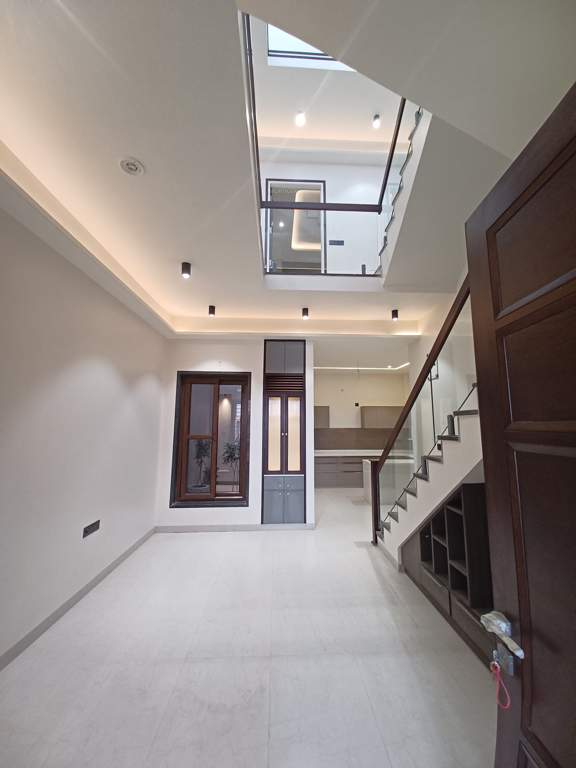  the park royal villa Living Area