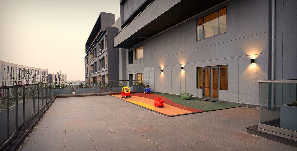  the residences at brigade tech gardens Children's play area