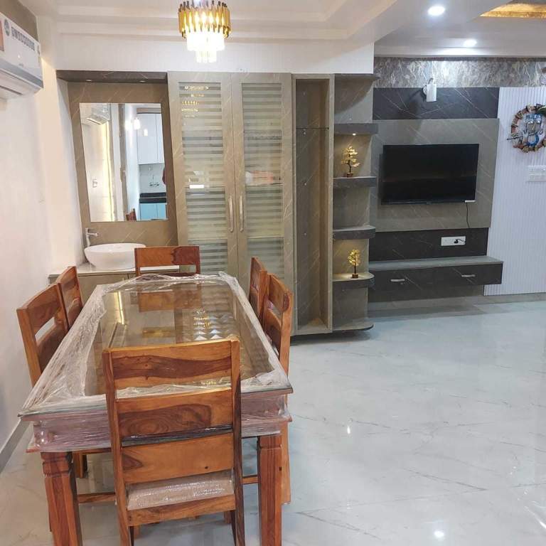  heights 1 Dining Area