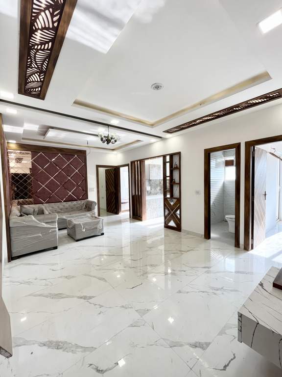  lexus Living Area
