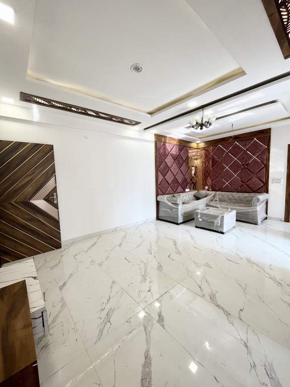  lexus Living Area