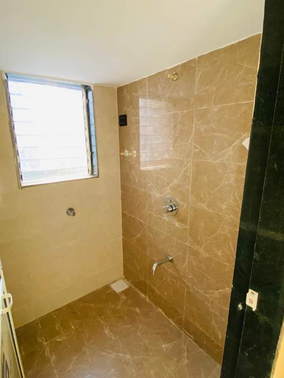  emerald Bathroom