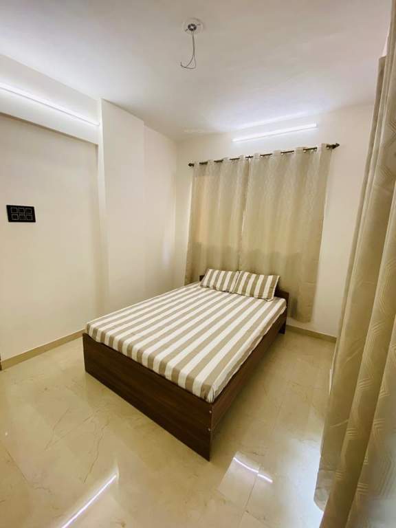 emerald Bedroom