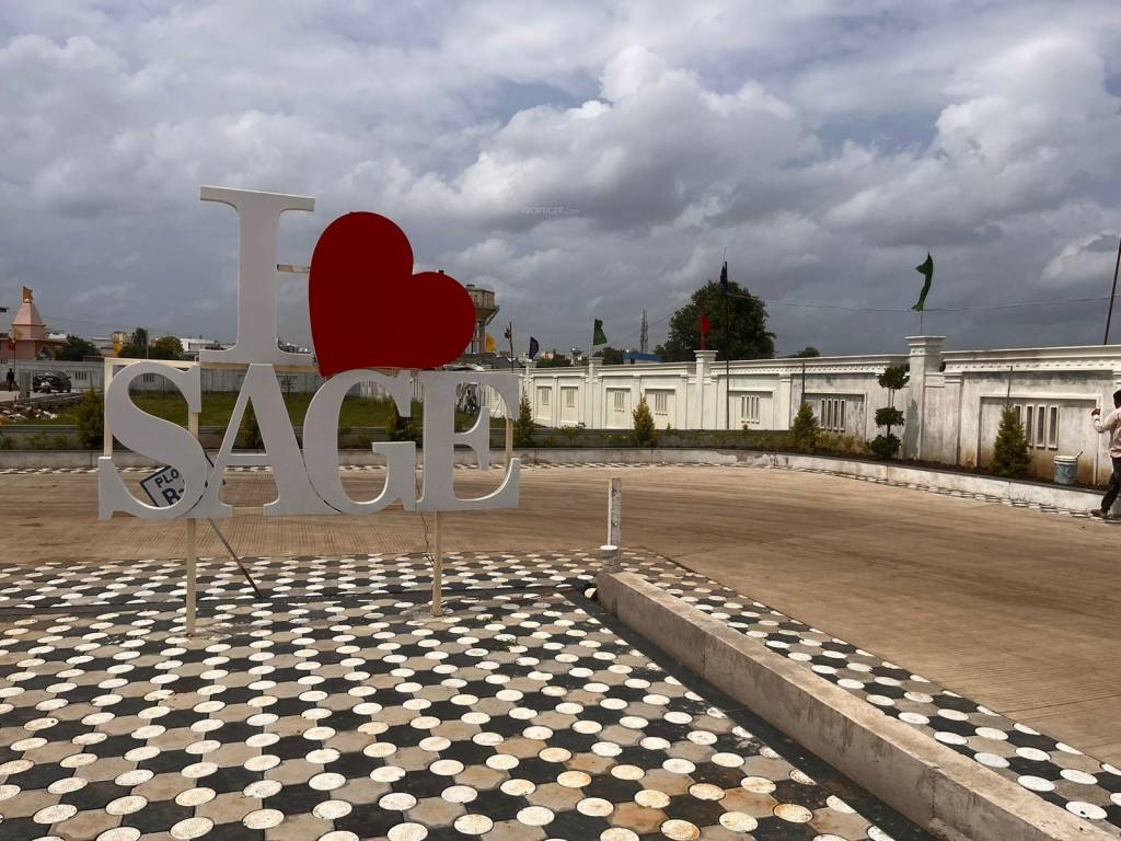  sage nirvana phase i Plot