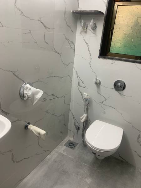  glory-apartments Bathroom