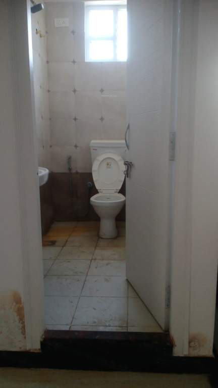  maple heights Bathroom