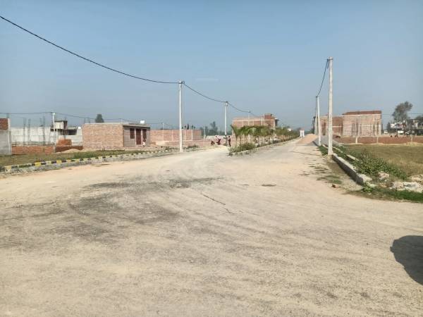  dream-green-city-phase-3 Plot