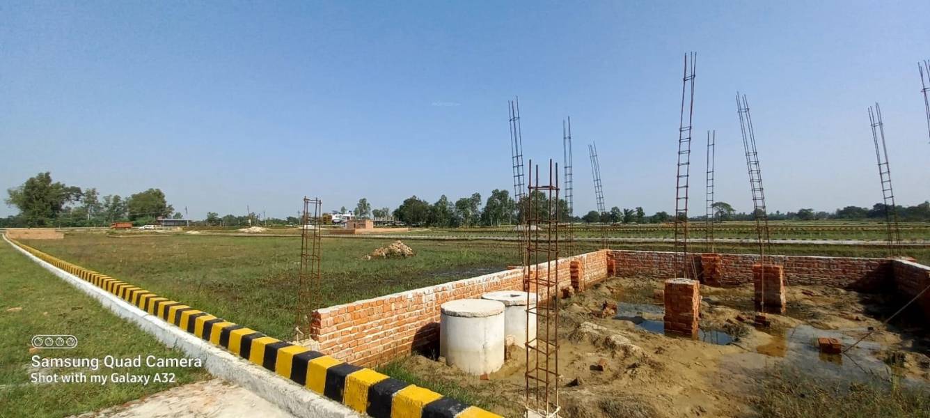  dream green city phase 3 Plot