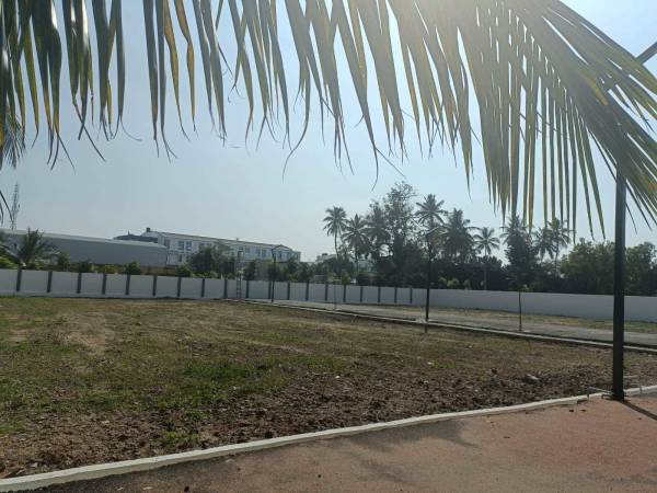 Plot adithi-enclave Plot